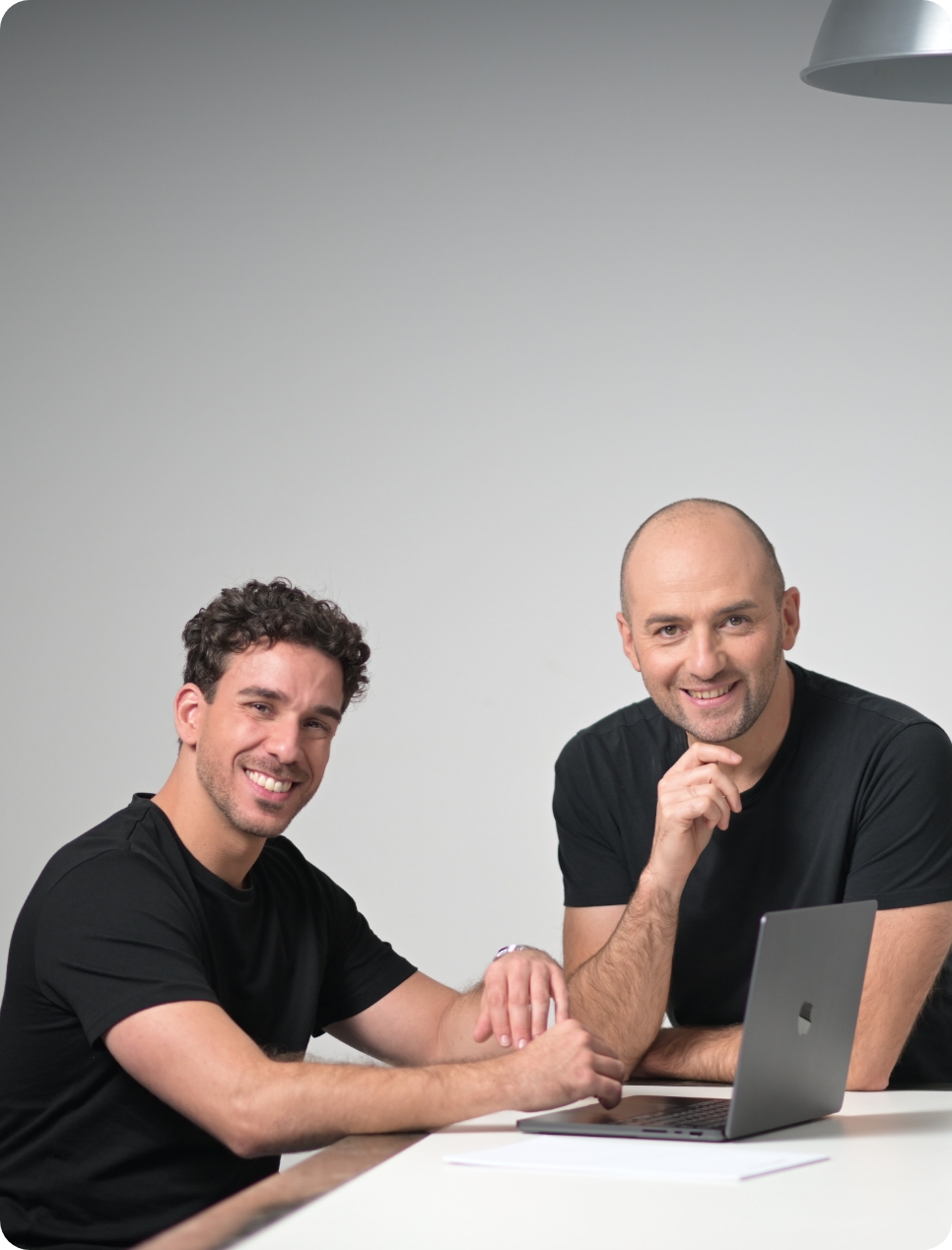 Emanuele Caramazza e Federico Mantuano al tavolo di lavoro